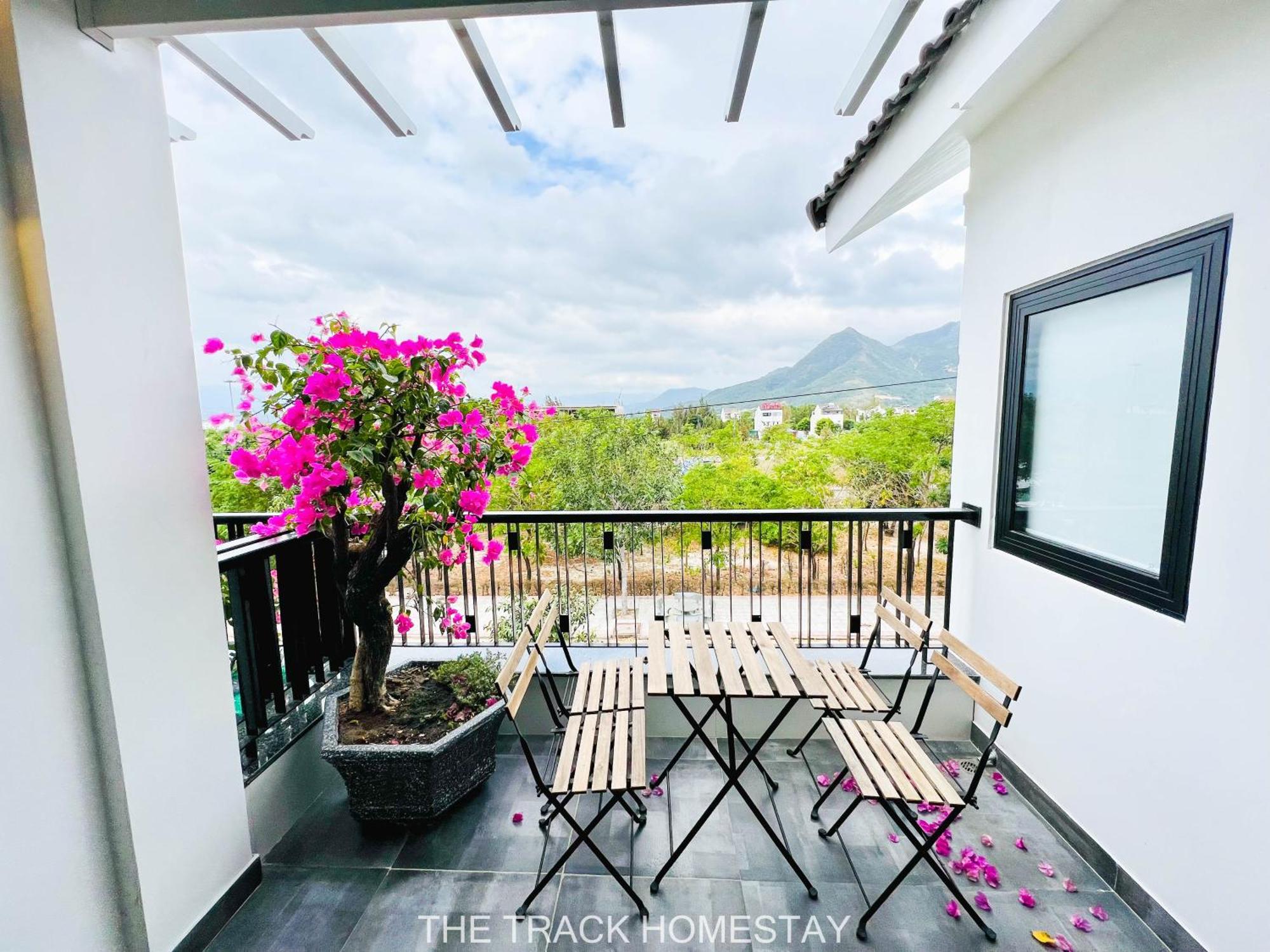 The Track Homestay - Near Bai Dai Beach Cam Lam Luaran gambar